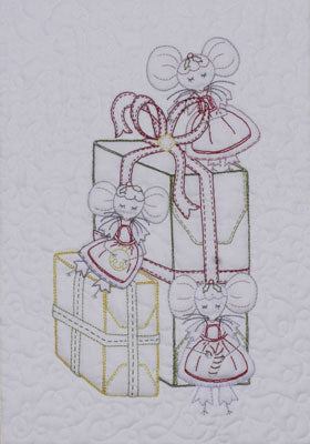 Christmas Mice Stitchery - 9 preprinted panels plus quilt pattern